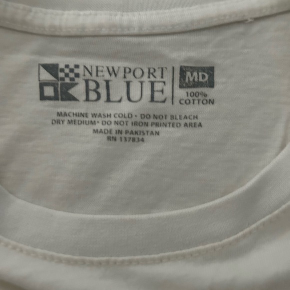 White t-shirt - Picture 3 of 3